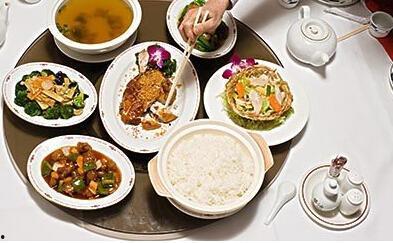 娱乐圈一日三餐吃瓜,明星们的三餐瓜香生活